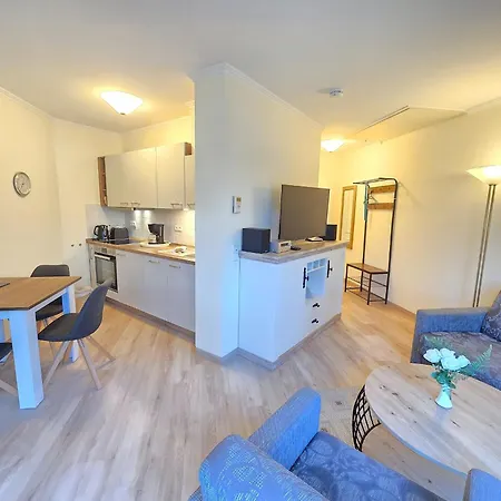 Dünenpark - Komfortplus Mit 1 Schlafzimmer Und Balkon Im Dachgeschoss 271 Apartamento Binz
